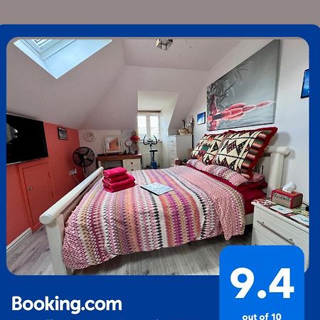 Canterbury Homestay Ensuite ภายนอก รูปภาพ